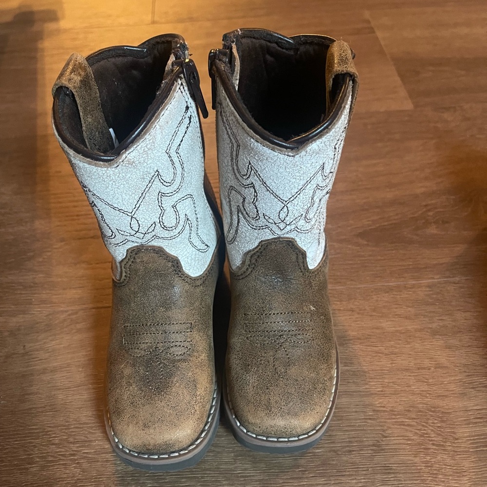 Size 6 Little Boys Boots